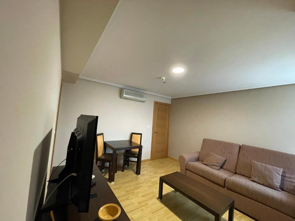 Aparthotel Arenteiro Carballino Exterior photo